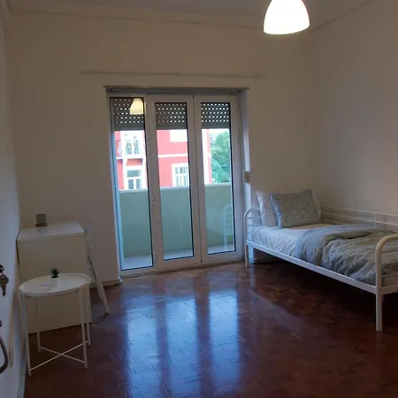 Δωμάτια σε οικογενειακή κατοικία Cosmopolitan - Top Floor Lisboa